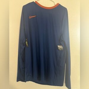 Nike long sleeve training top size xxl